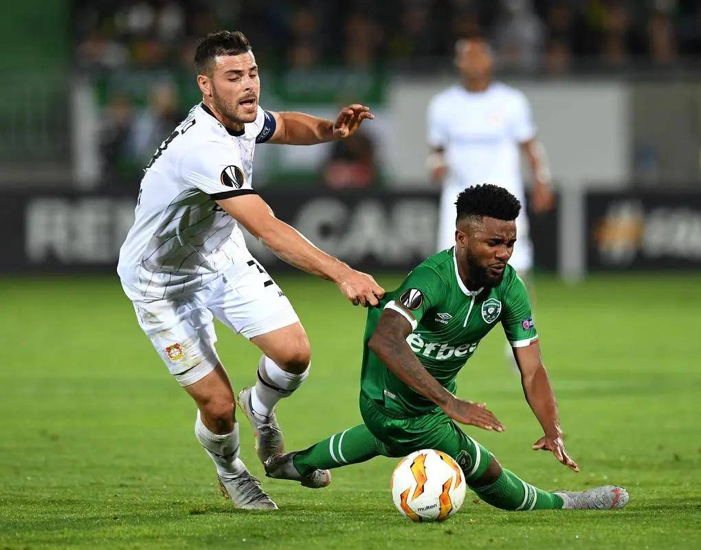 社交媒体上 社交媒体上