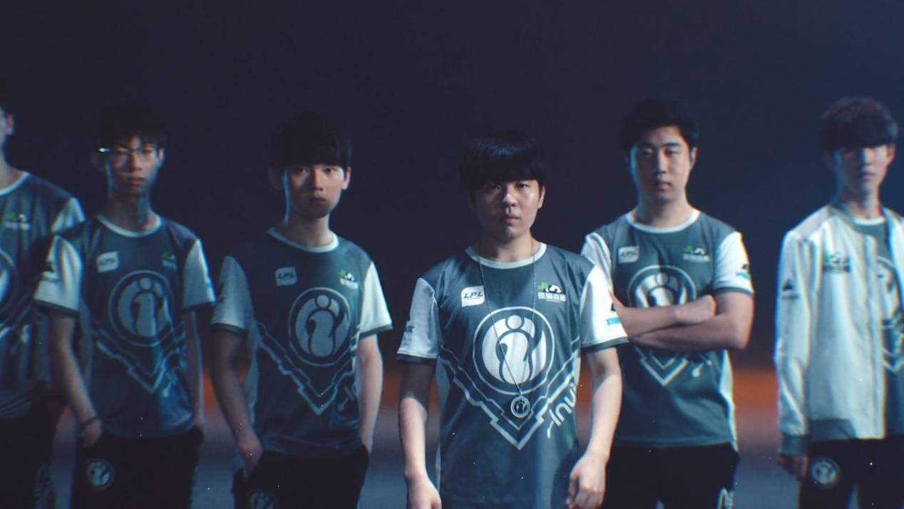 国足球的持 国足球的持